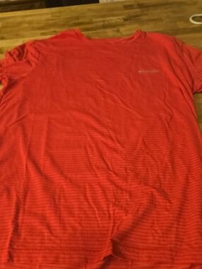 Columbia Men's Red Short-Sleeve Crew Tee